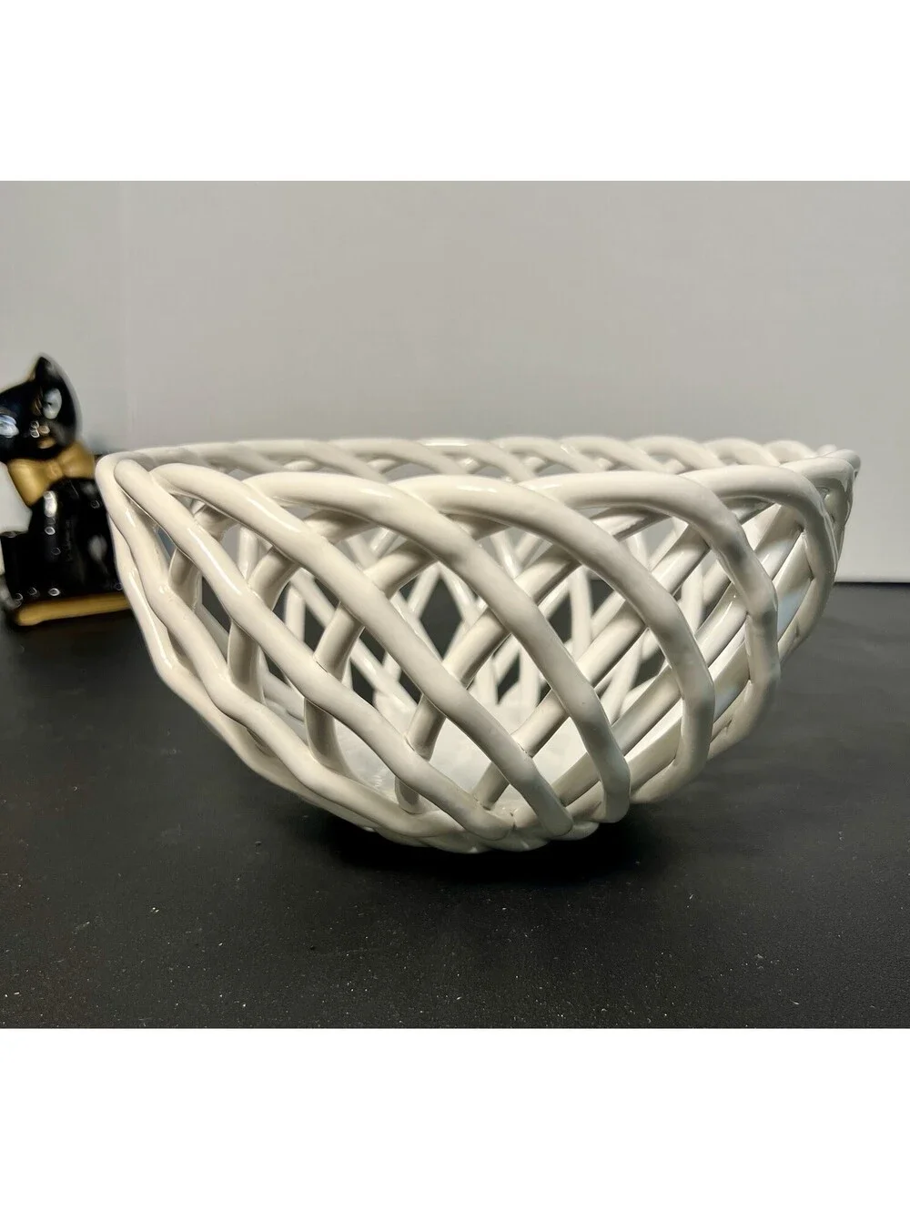 Arlington Designs 2000s Serving Bowl White Woven Lattice Ceramic, 8.5x4.5